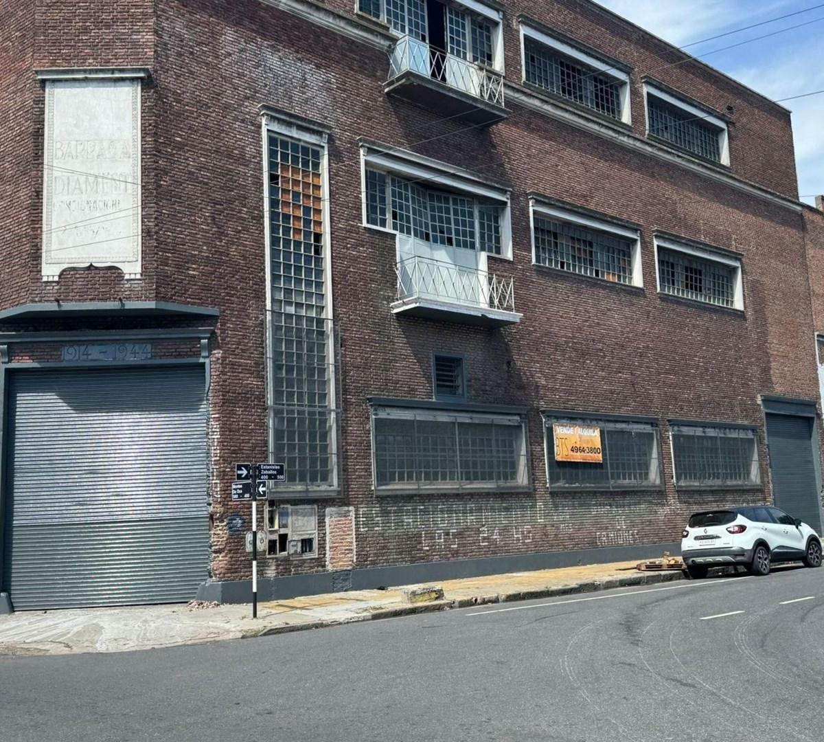 Depósito en Venta Ubicado en Avellaneda, G. B. a. Zona Sur 5