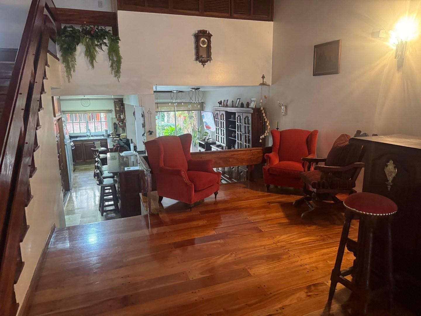 Foto de Casa Chalet en Venta en Parque Chacabuco, Capital Federal, Buenos Aires, imagen 2