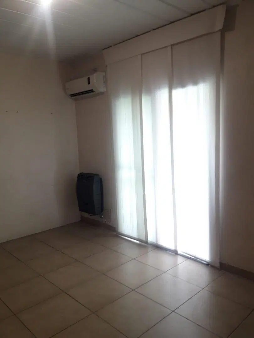 ALQUILER PH 2 AMBIENTES CON PATIO Y JARDÍN 2