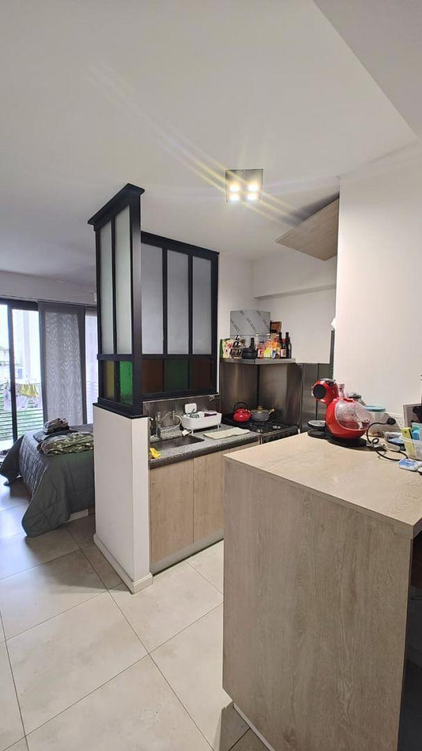 Foto de VENTA - MONOAMBIENTE CON BALCÓN Y PARRILLA PROPIA - RAMÓN FALCÓN, imagen 3