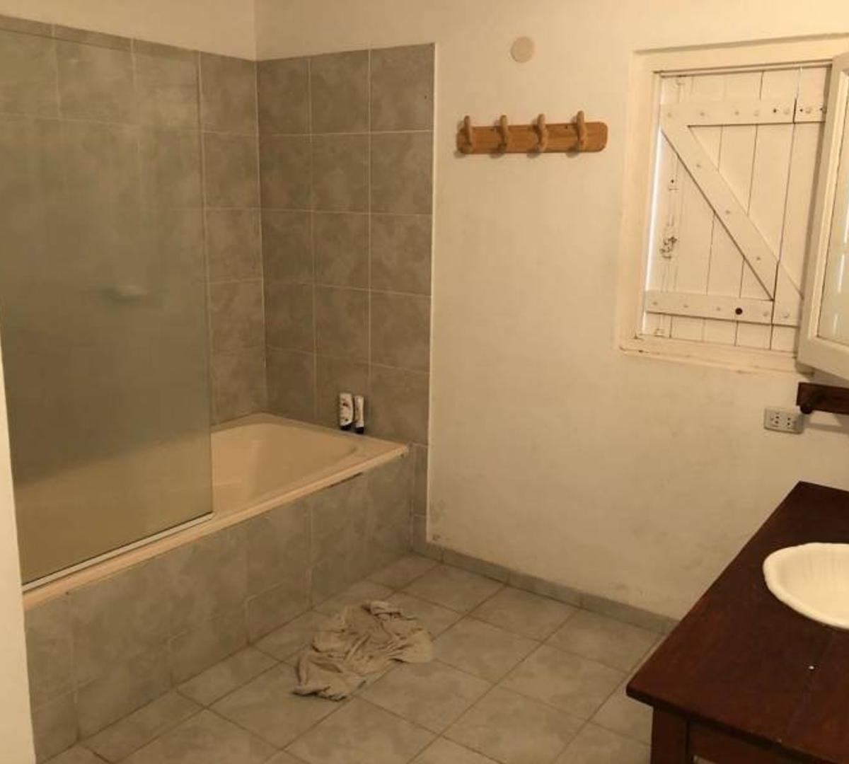Casa en Santa Clara del Mar a 3 Cdras de La Playa 4 Amb, 400 1