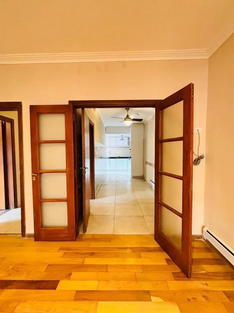 Confortable Chalet en esquina 3 amb. con patio y cochera 3