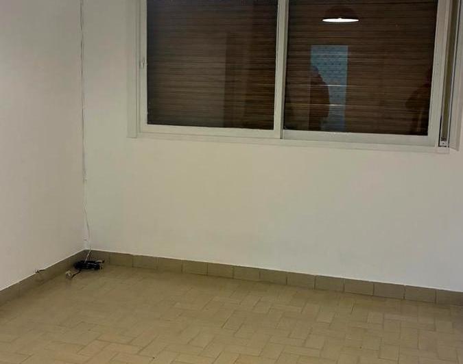 Departamento en Alquiler con patio en Monte Castro 1