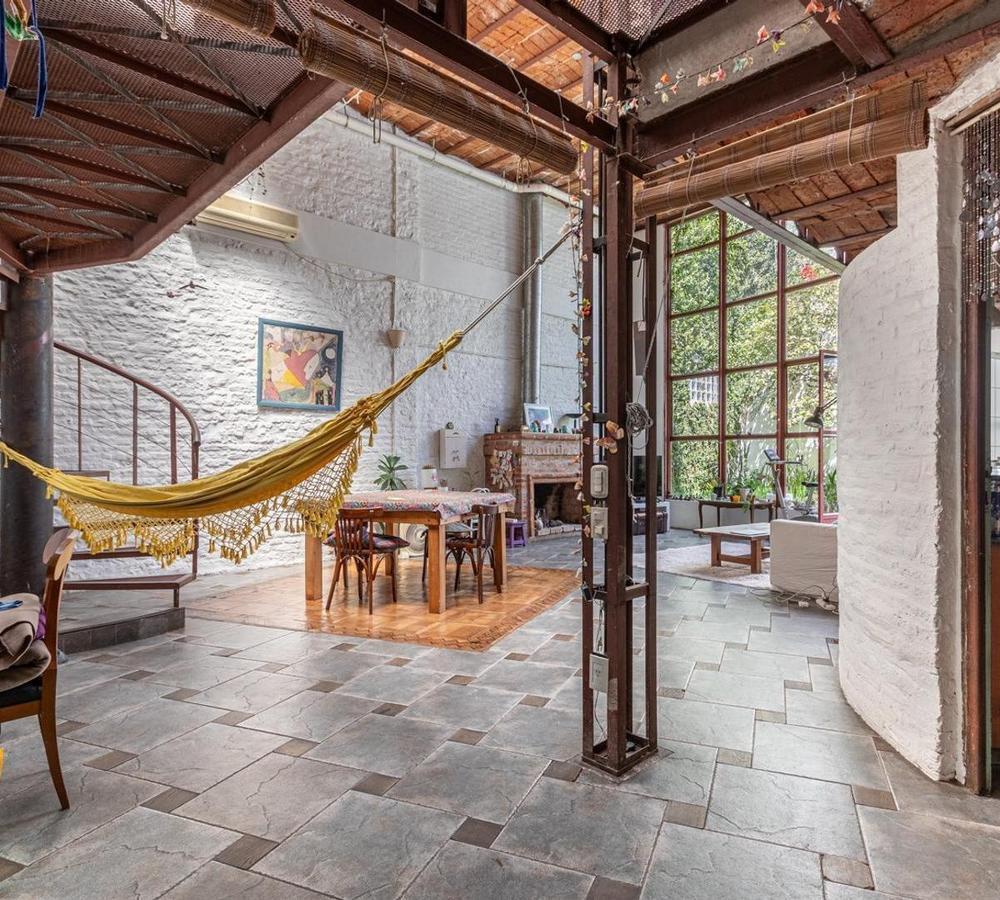 Foto de CASA 7 AMB. C/JARDÍN DEPTO 2 AMB. INDEP! TU ESPACIO PROFESIONAL IDEAL!, imagen 1