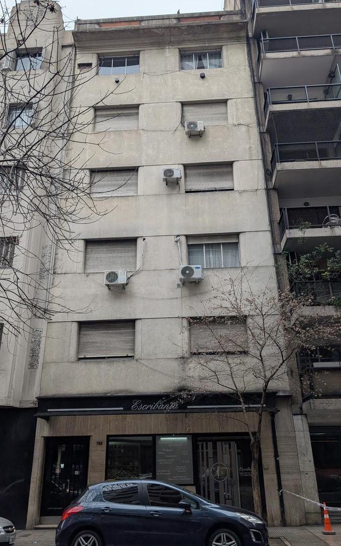 ROSARIO 700 3 Ambientes a la calle reciclado a nuevo 70m2 Departamento Caballito VENTA