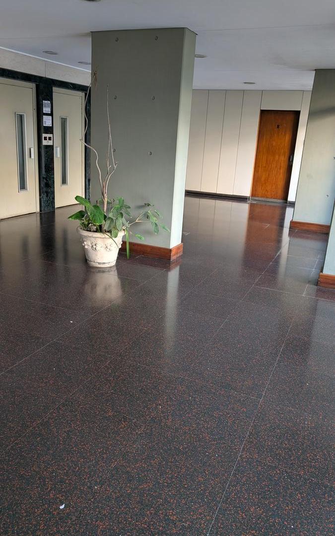 Foto de RIO de JANEIRO al 200 Caballito Departamento 3 ambientes balcon cochera, imagen 1