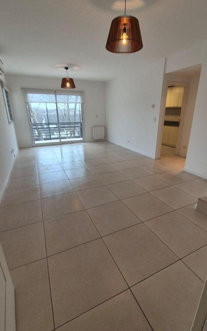 Foto de Magnífico Dúplex de 2 Ambientes con Balcón y Terraza, imagen 1