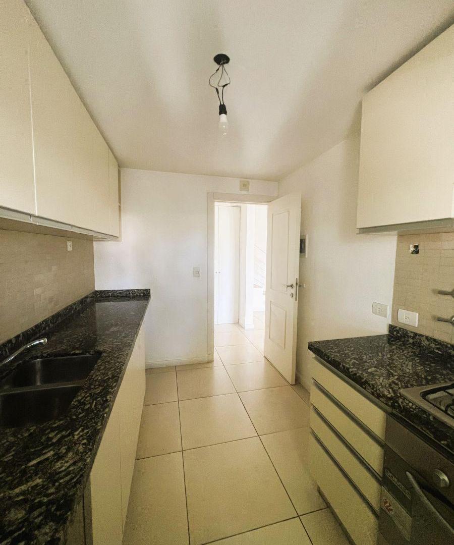 Foto de Magnífico Dúplex de 2 Ambientes con Balcón y Terraza, imagen 3