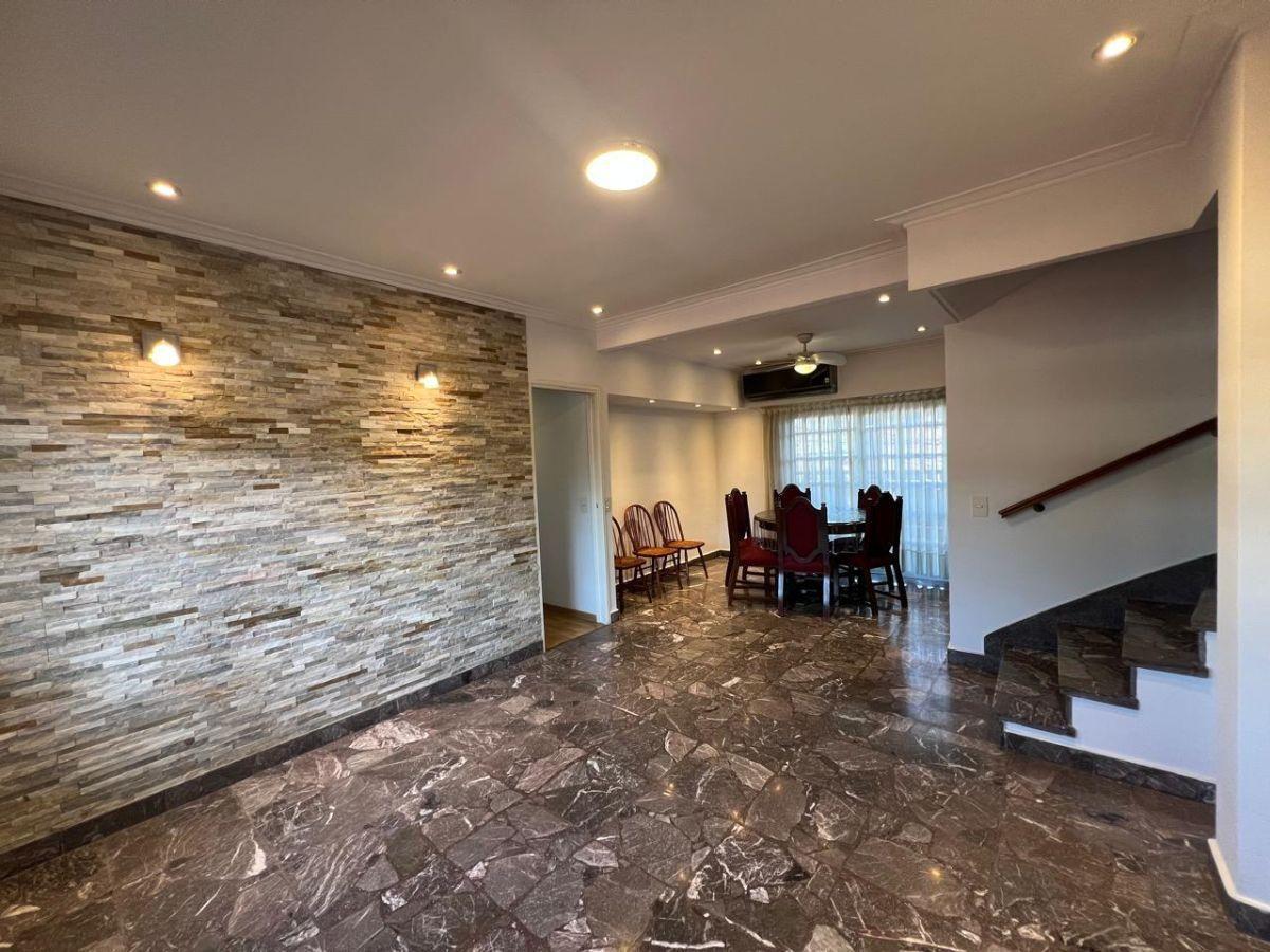 Foto de IDEAL INVERSIÓN. APTO CRÉDITO. PH DE 3 AMBIENTES CON DOS COCHERAS, imagen 1