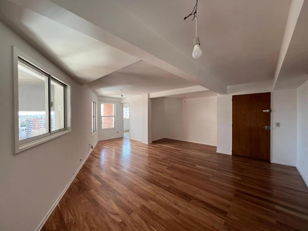 Foto de TRES AMBIENTES CON COCHERA | Edificio VENTANA 2000, imagen 1