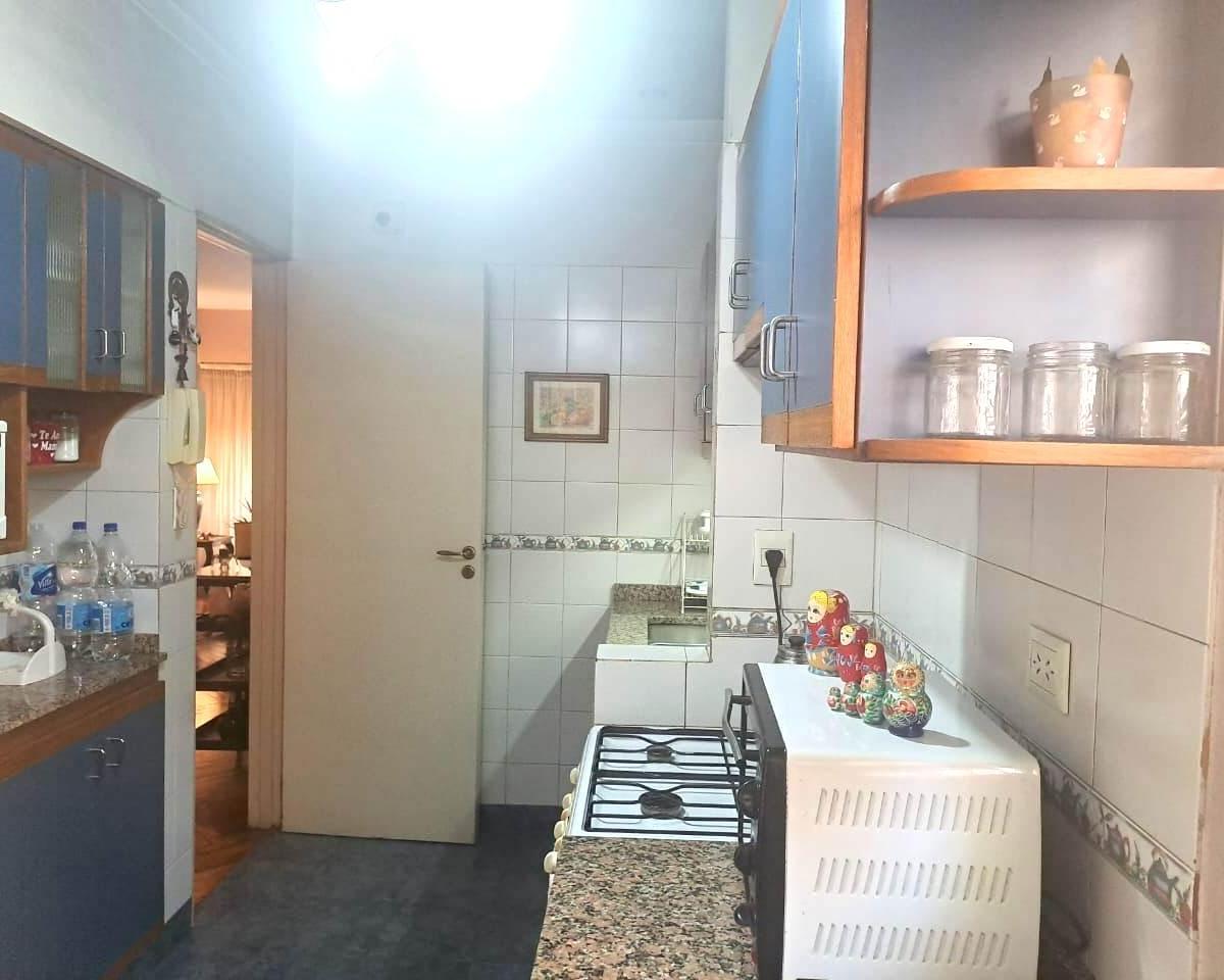Excelente Semipiso 4 Ambientes Baño y Toilette a m Parque Rivadavia 5