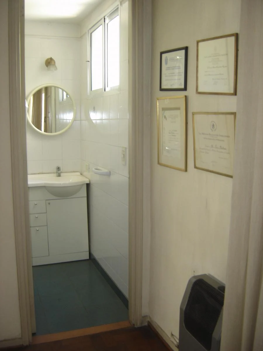 Foto de DEPARTAMENTO 4 AMBIENTES A REFACCIONAR EN EXCELENTE UBICACION, imagen 4