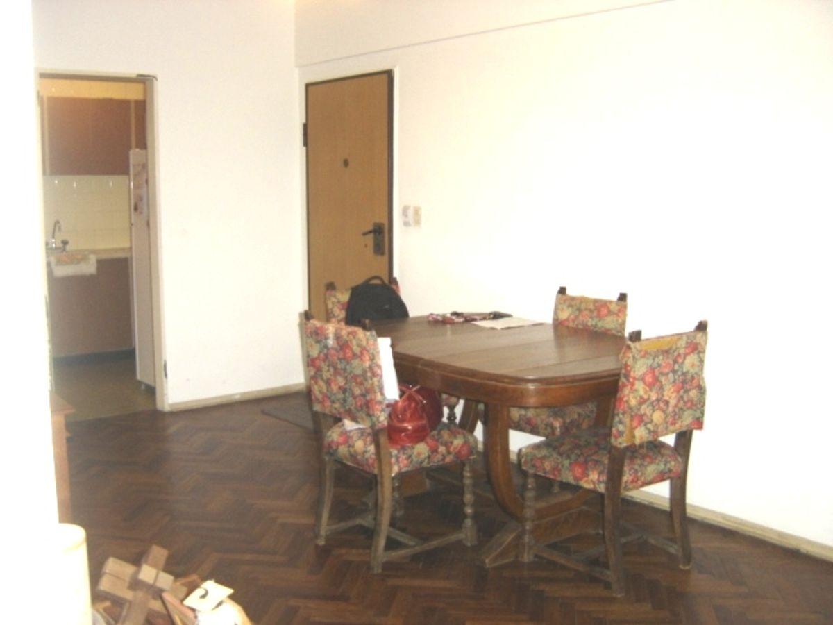 MUY BUEN Y AMPLIO DEPARTAMENTO APTO PROFESIONAL EN OPTIMA UBICACION