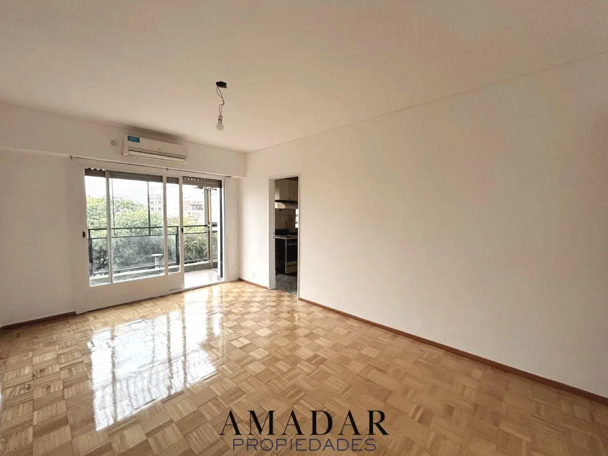 EXCELENTE PROPIEDAD DE 3 AMBIENTES CON BALCON EN GRAN UBICACION 5