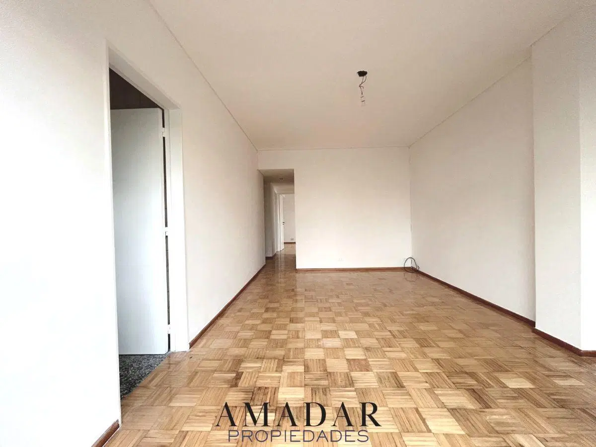 MUY BUEN DEPARTAMENTO 3 AMBIENTES AL FRENTE CON BALCON 2