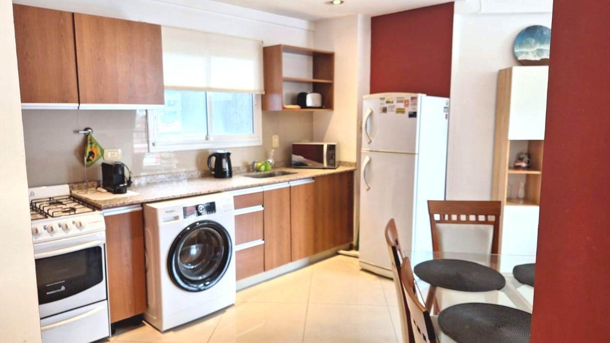 Foto de PRECIOSO DEPARTAMENTO 2 AMBIENTES A METROS DEL PARQUE CENTENARIO, imagen 3