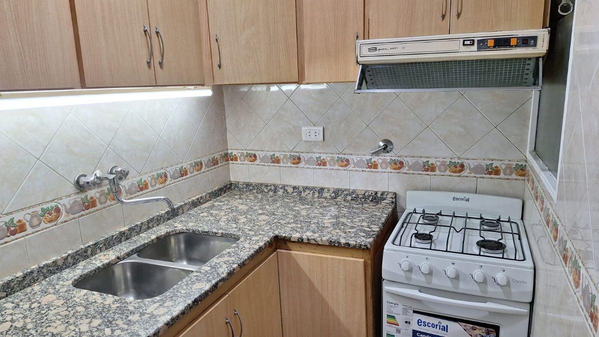 Foto de PRECIOSO E IMPECABLE DEPTO 2 AMBIENTES APTO PROFESIONAL EN EXCELENTE, imagen 1