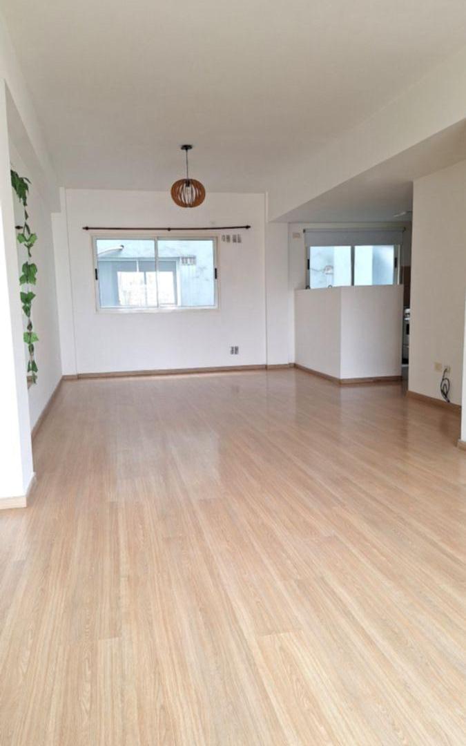 Foto de EXTRAORDINARIO Y AMPLIO MONOAMBIENTE APTO PROFESIONAL CON COCHERA, imagen 1