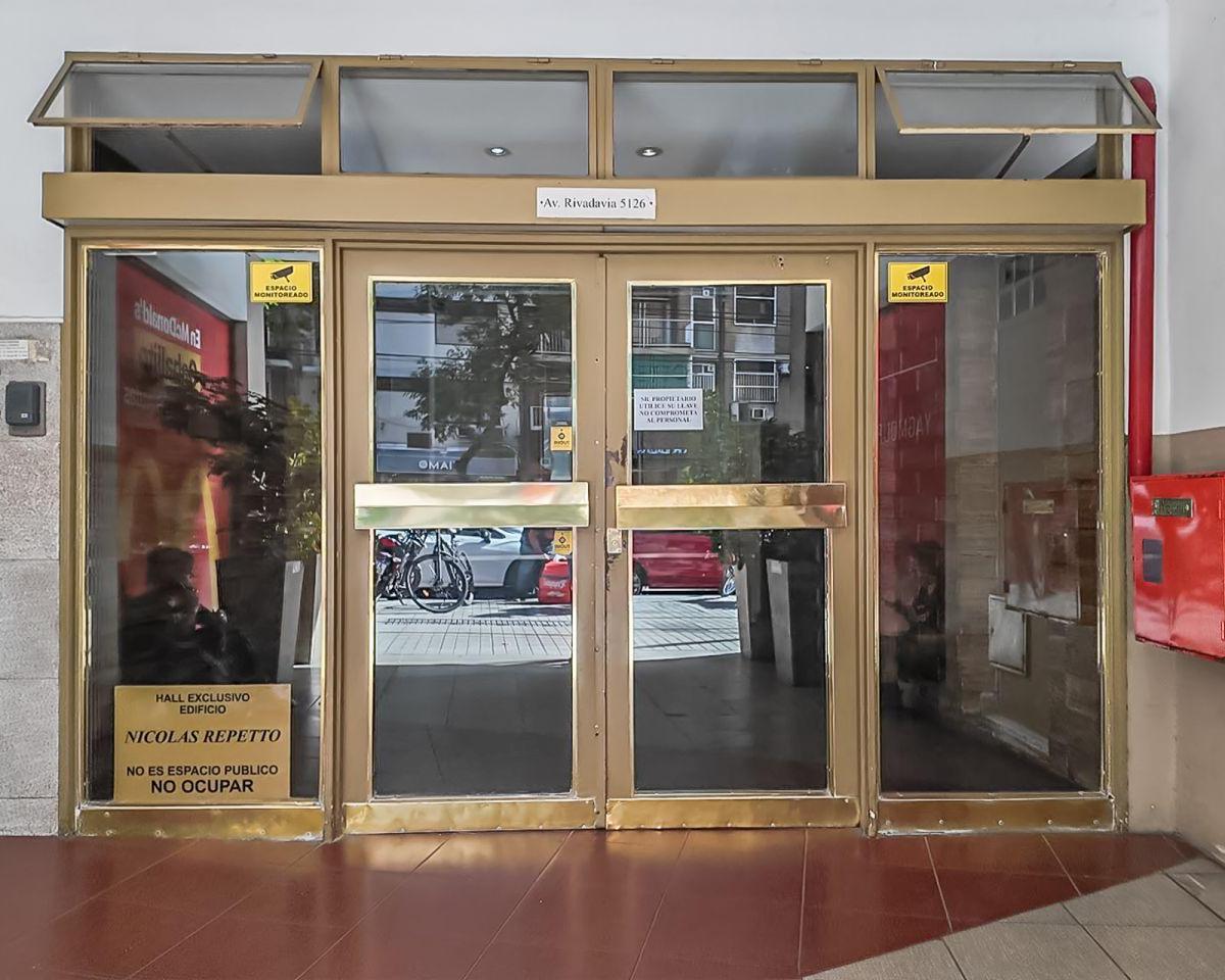 4 Ambientes en Torre - Apto Credito - Apto Profesional. 2