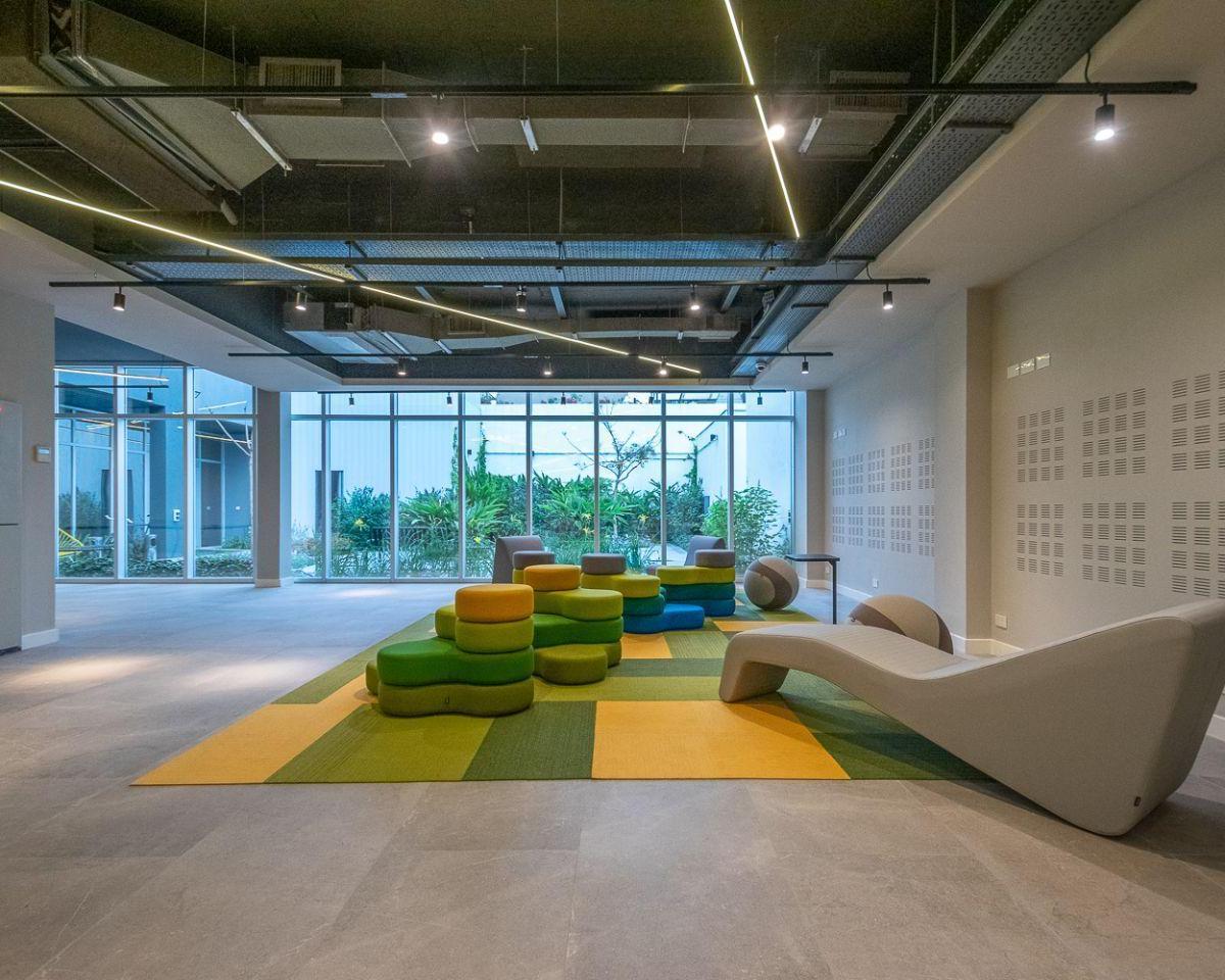 Edificio de Oficinas - 2.000 m² - Amoblado. 5