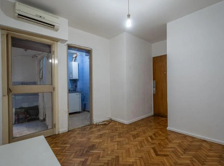 Foto de Depto. - Venta - 2 amb. - Villa Crespo - patio y apto profesional.-, imagen 4