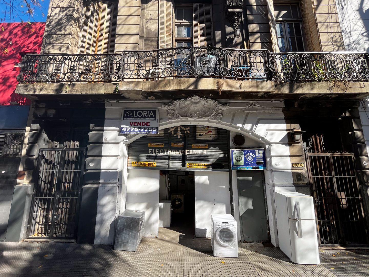 Local en venta - sin expensas - 118 m2 total por titulo.-