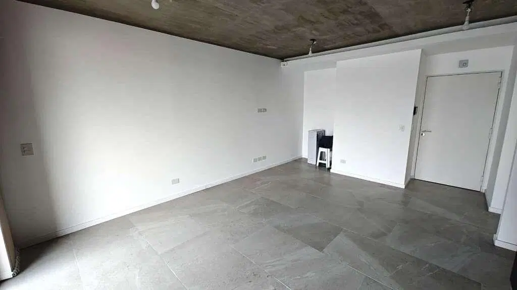 2 Ambientes a estrenar - frente - balcon.- 4