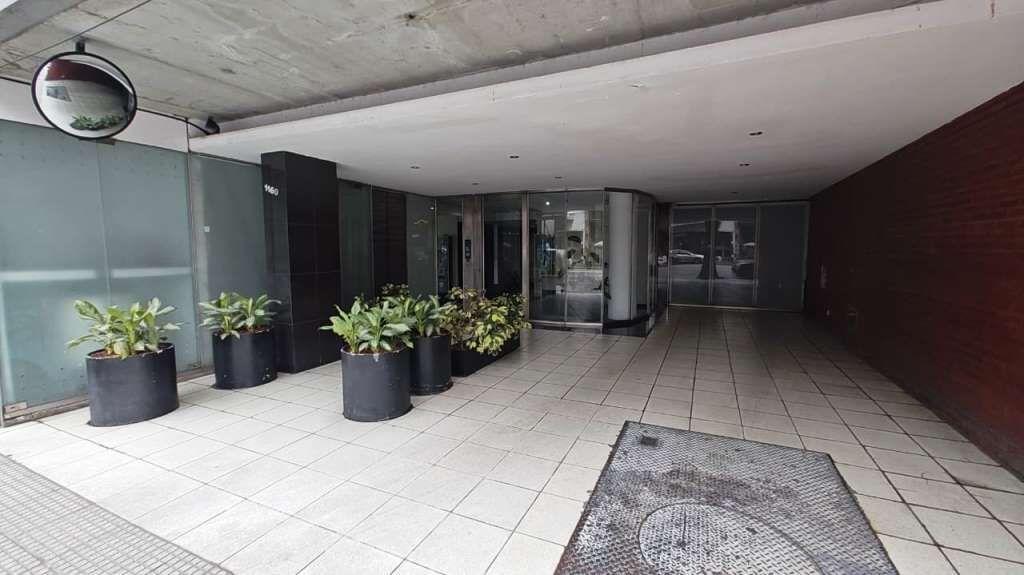 Foto de 1 amb. - frente con balcon - luminoso.-, imagen 1