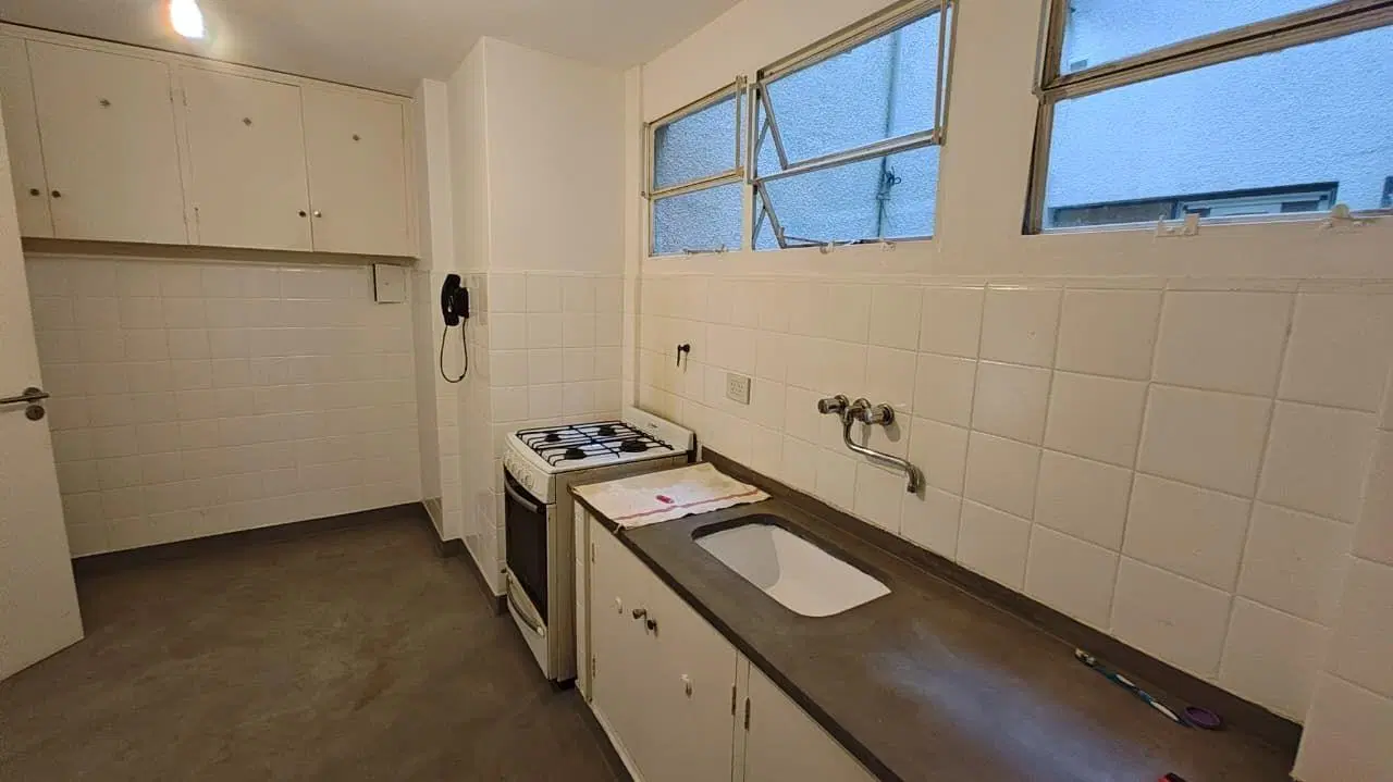 Depto. - Alquiler - 2 amb. - Colegiales - Bajas expensas.- 2