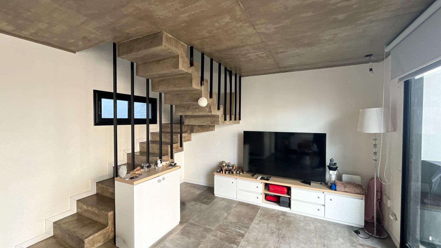 Foto de Depto. - Venta - 3 amb. - Colegiales - Balcón y Terraza - Cochera, imagen 3