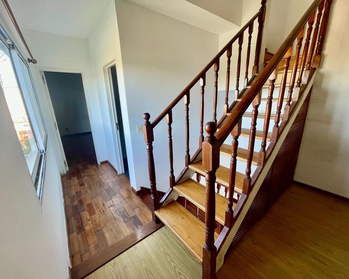 Triplex de 3 Ambientes con Balcón! Venta con Renta 2