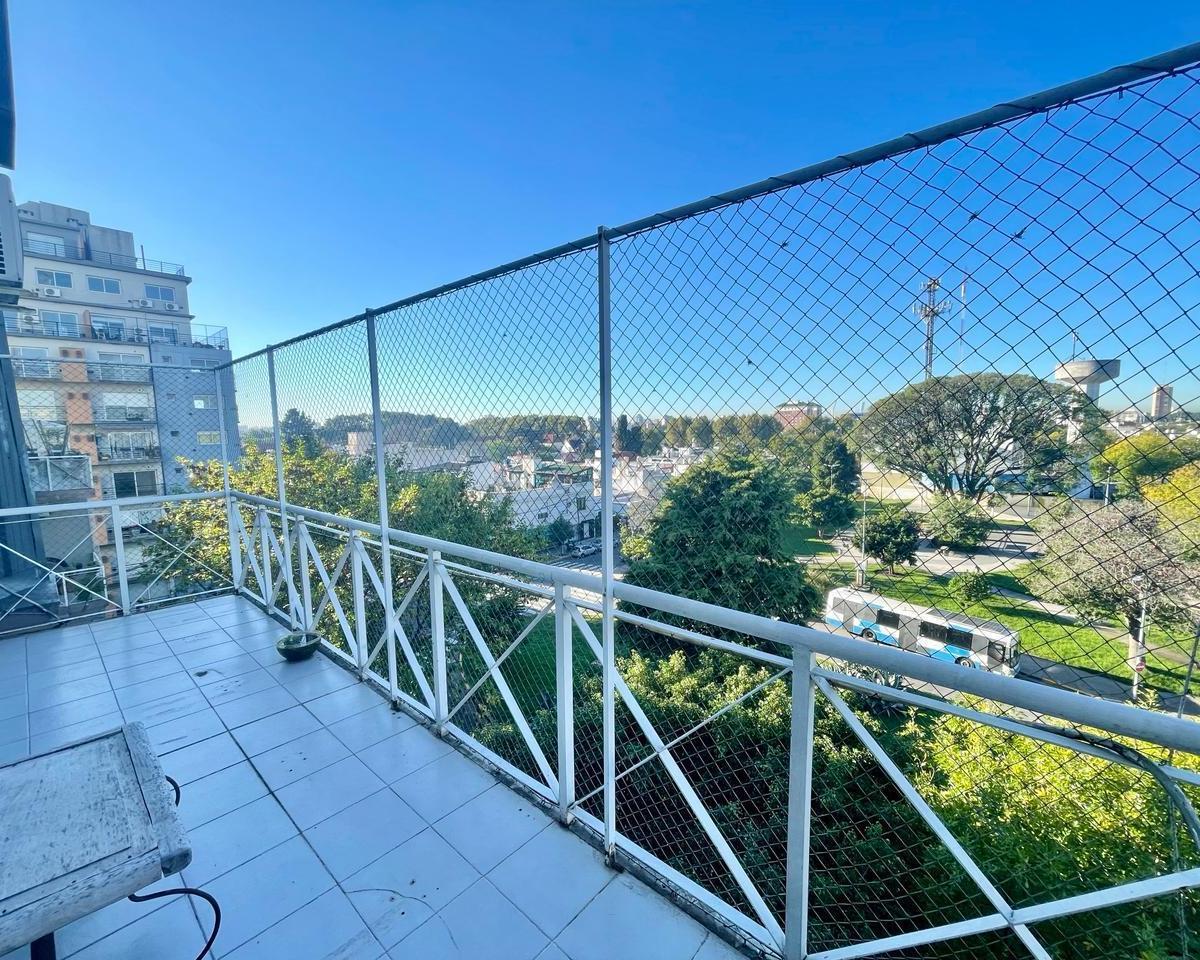 Triplex de 3 Ambientes con Balcón! Venta con Renta 5