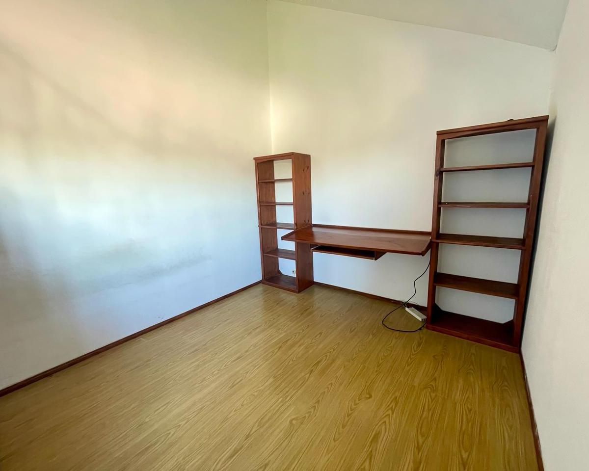 Triplex de 3 Ambientes con Balcón! Venta con Renta 1