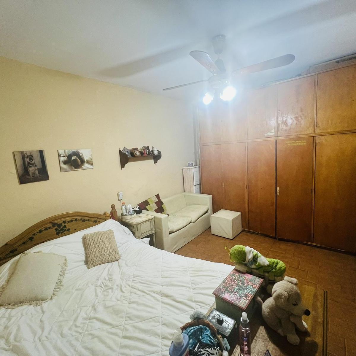 PH de 7 Ambientes con Patio y Terraza! - Saavedra 1