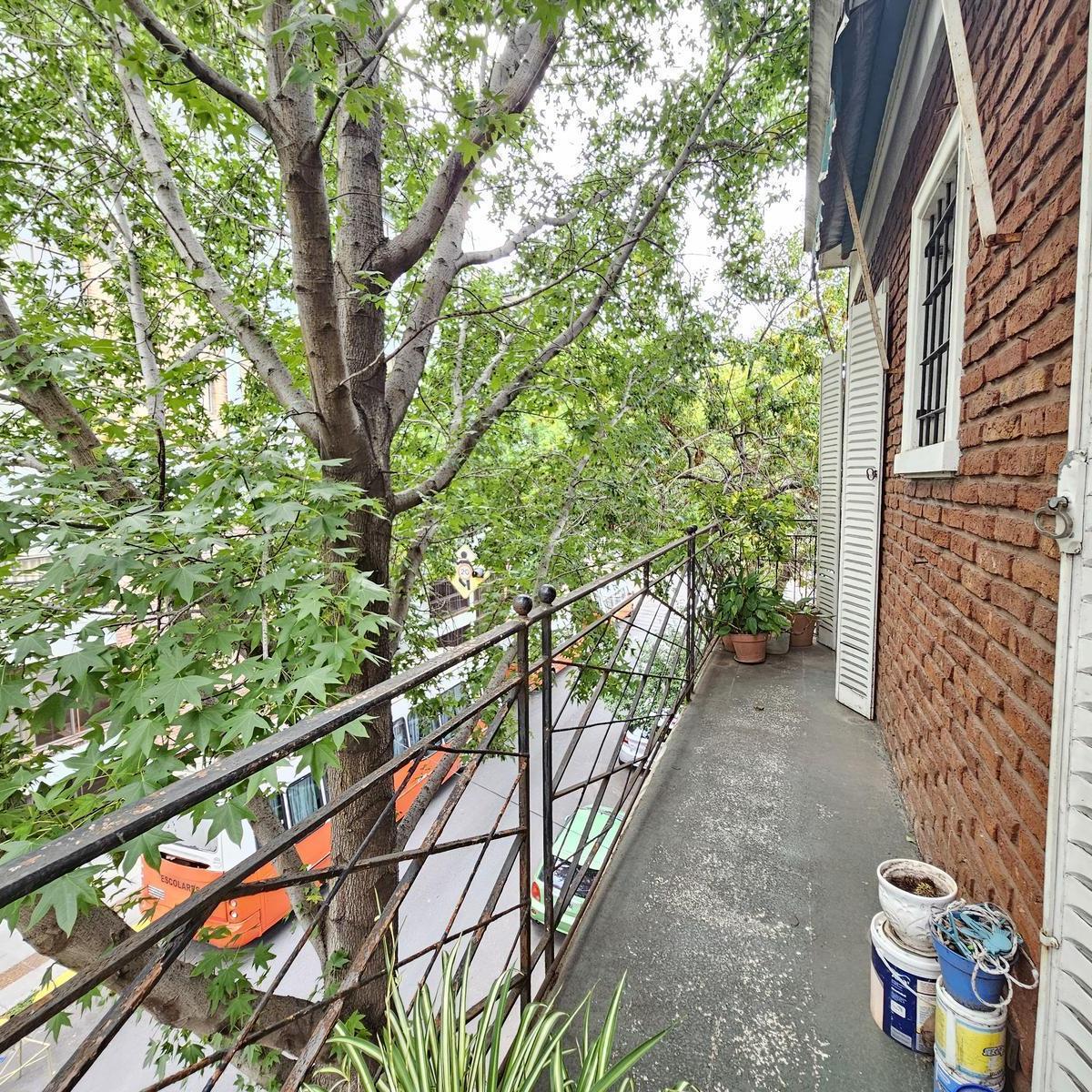 Departamento de 3 Ambientes en Venta! Saavedra 2
