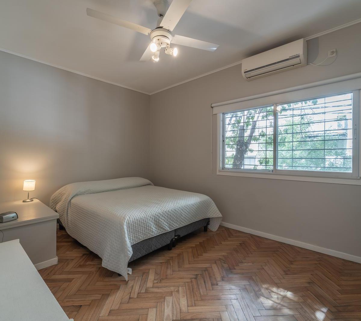 Impecable Casa en Venta Saavedra 3