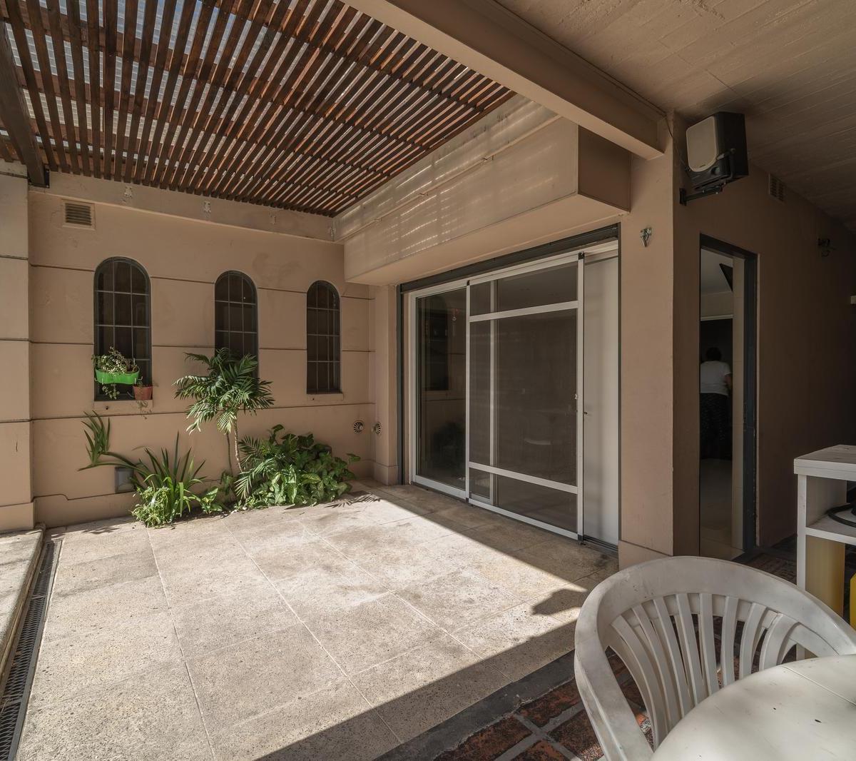 Impecable Casa en Venta Saavedra 2