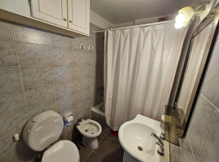 Departamento 3 ambientes amueblado con cochera. ALQUILER! 2