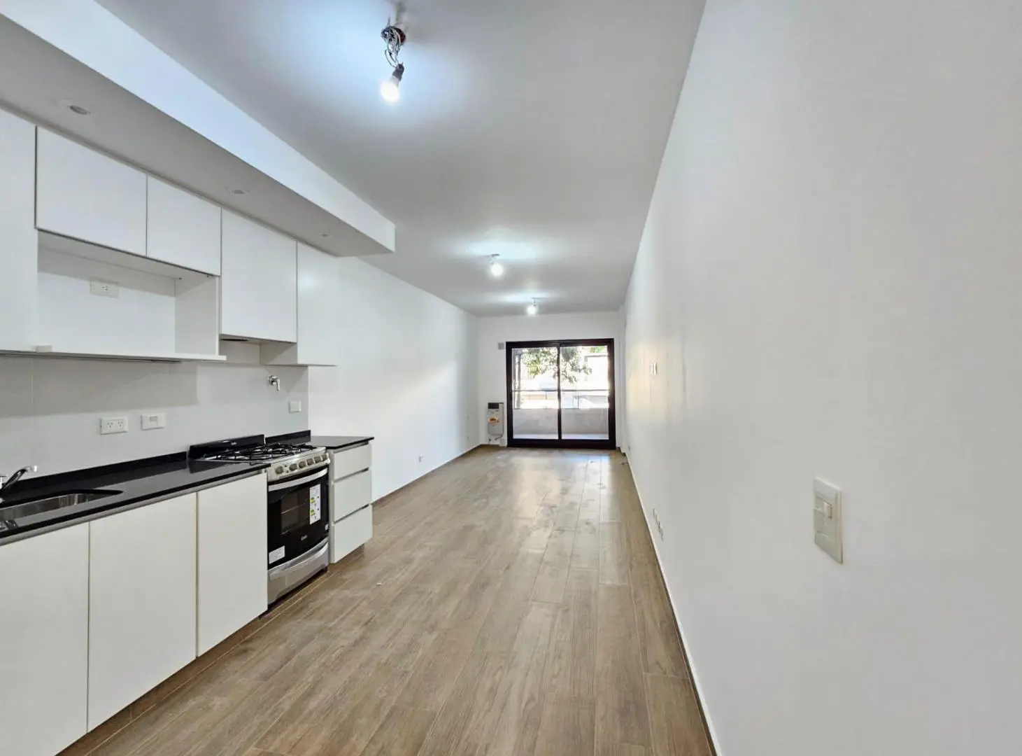 Monoambiente a Estrenar! Coghlan 3