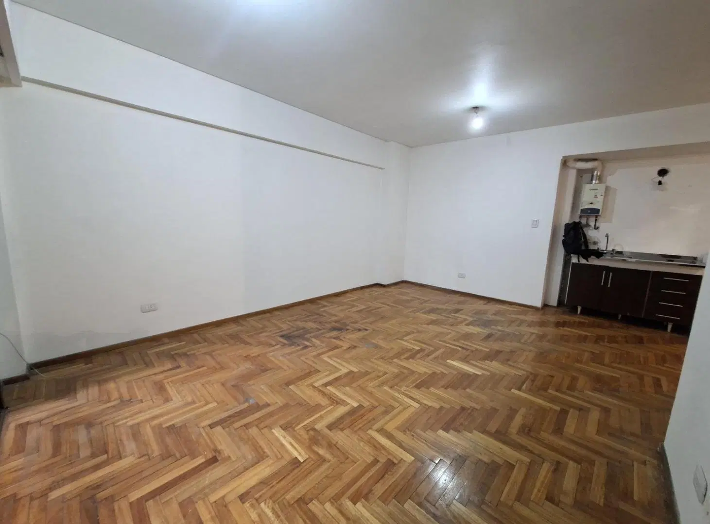 Departamento monoambiente en ALQUILER. Belgrano 4