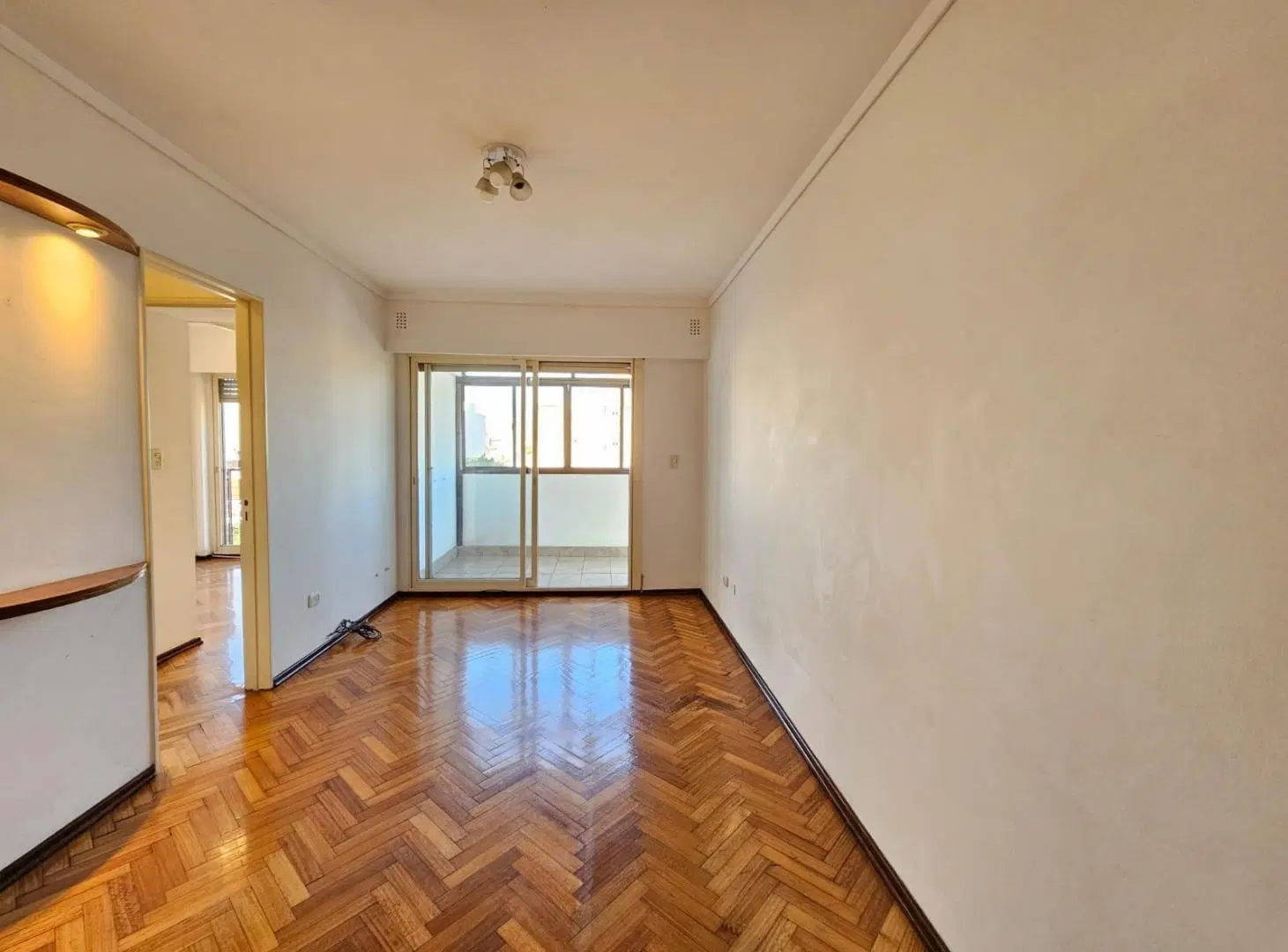 Dos ambientes en venta! Saavedra 4
