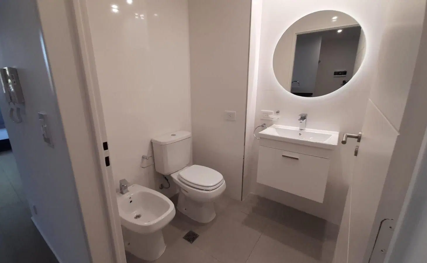 Monoambiente en ALQUILER con cochera fija cubierta Villa Urquiza 2