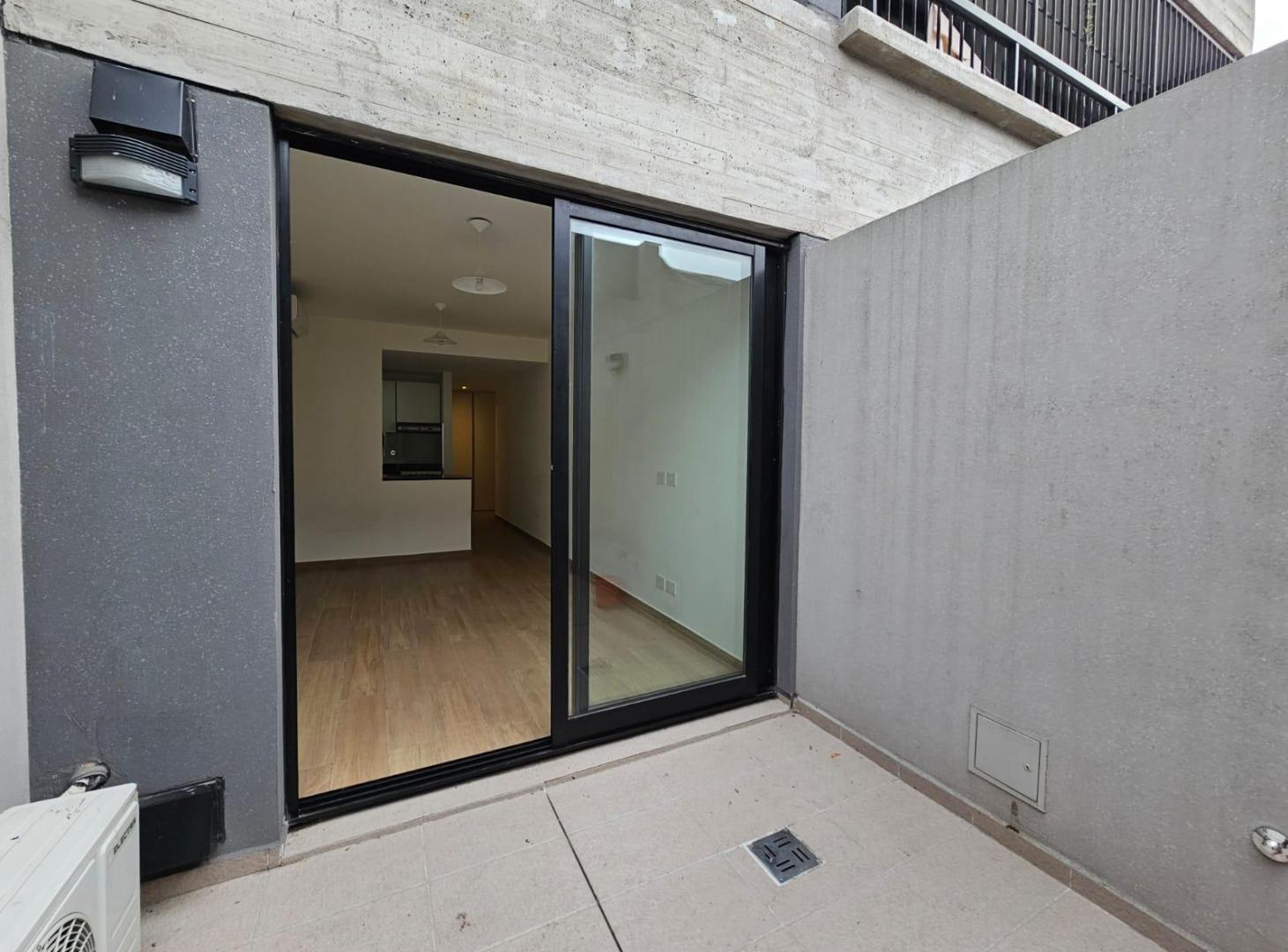 Foto de Monoambiente en ALQUILER con patio! Saavedra, imagen 3