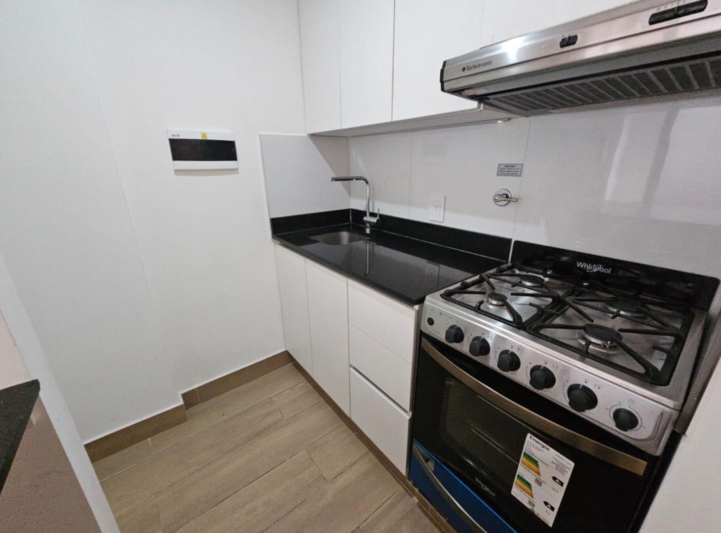 Foto de Monoambiente en ALQUILER con patio! Saavedra, imagen 1