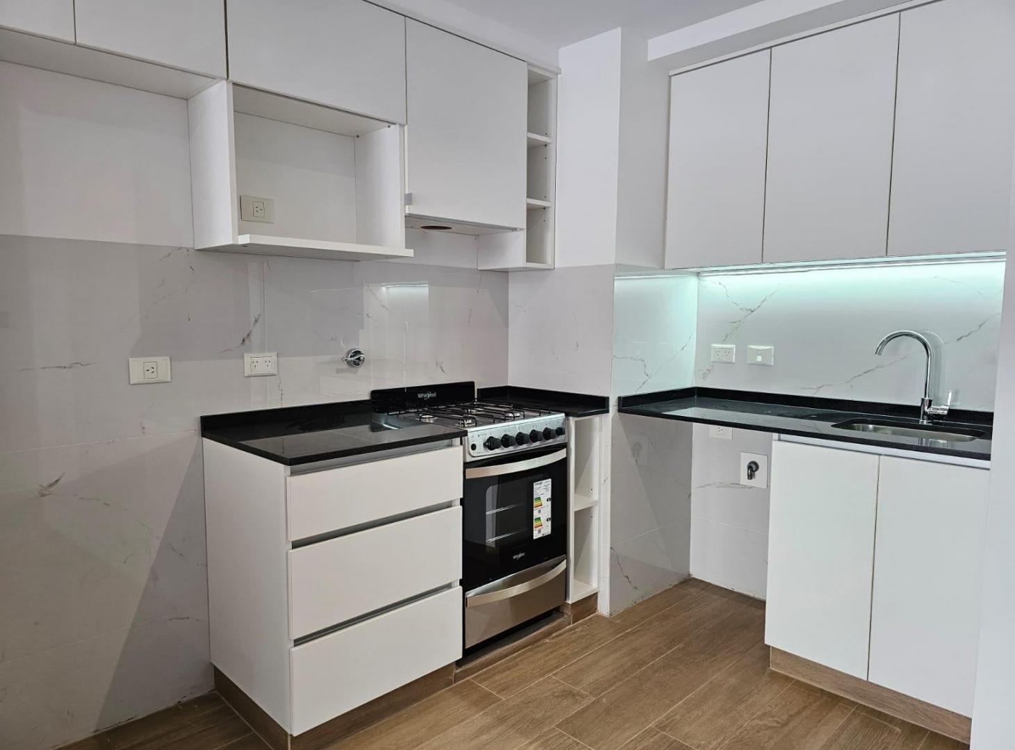 Foto de Departamento 2 ambientes VENTA, imagen 1