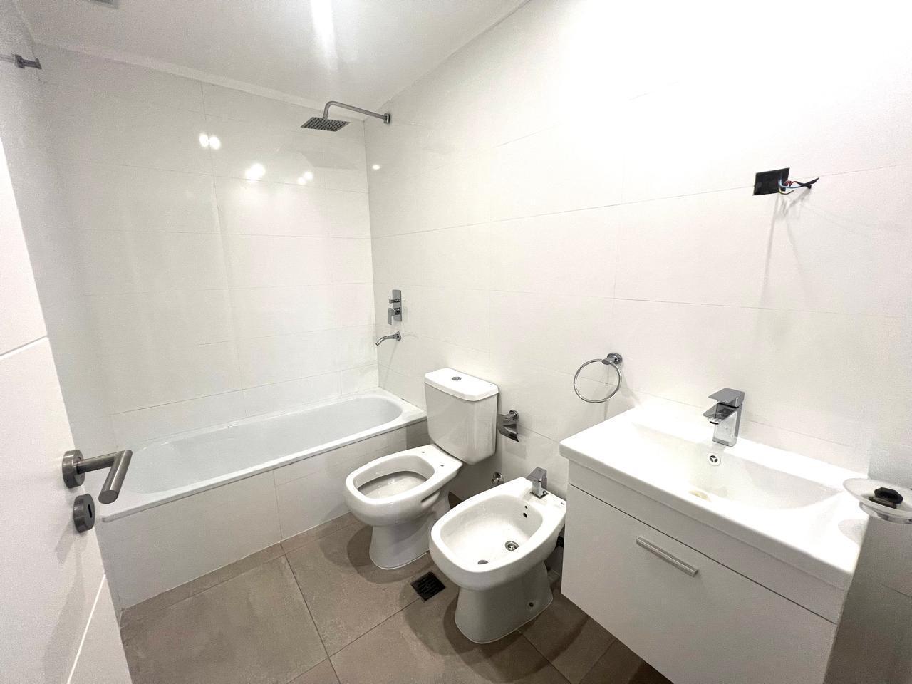 Foto de Departamento de 2 ambientes con balcón - Alquiler - Villa Luro, imagen 5