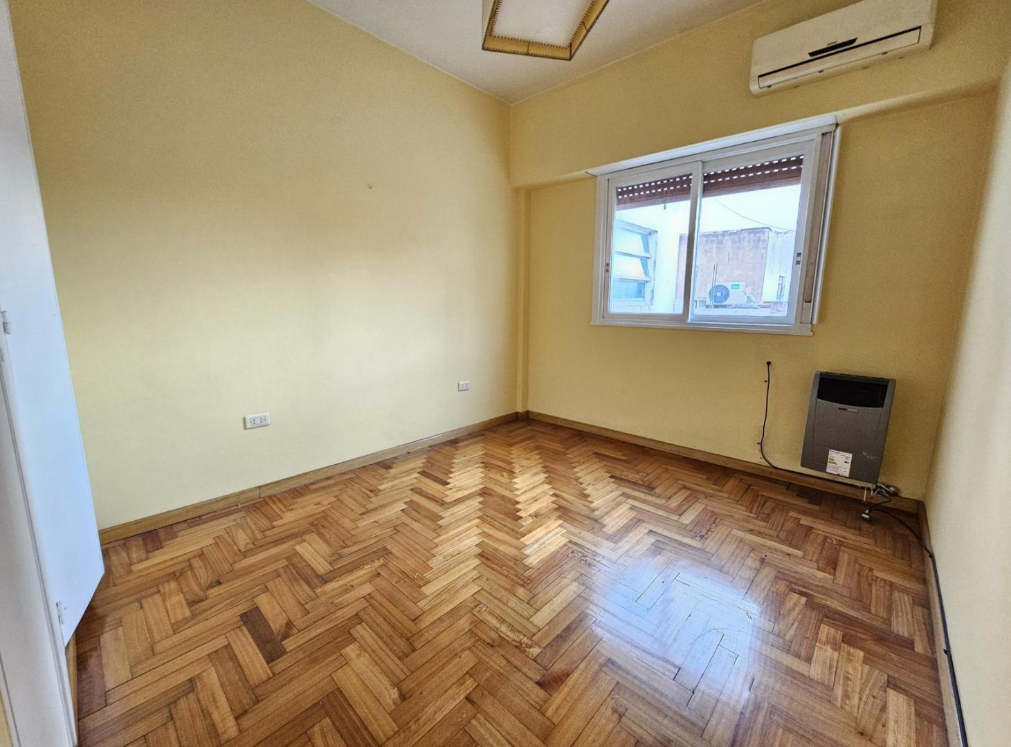Foto de Departamento de 2 ambientes - Alquiler - Coghlan, imagen 1