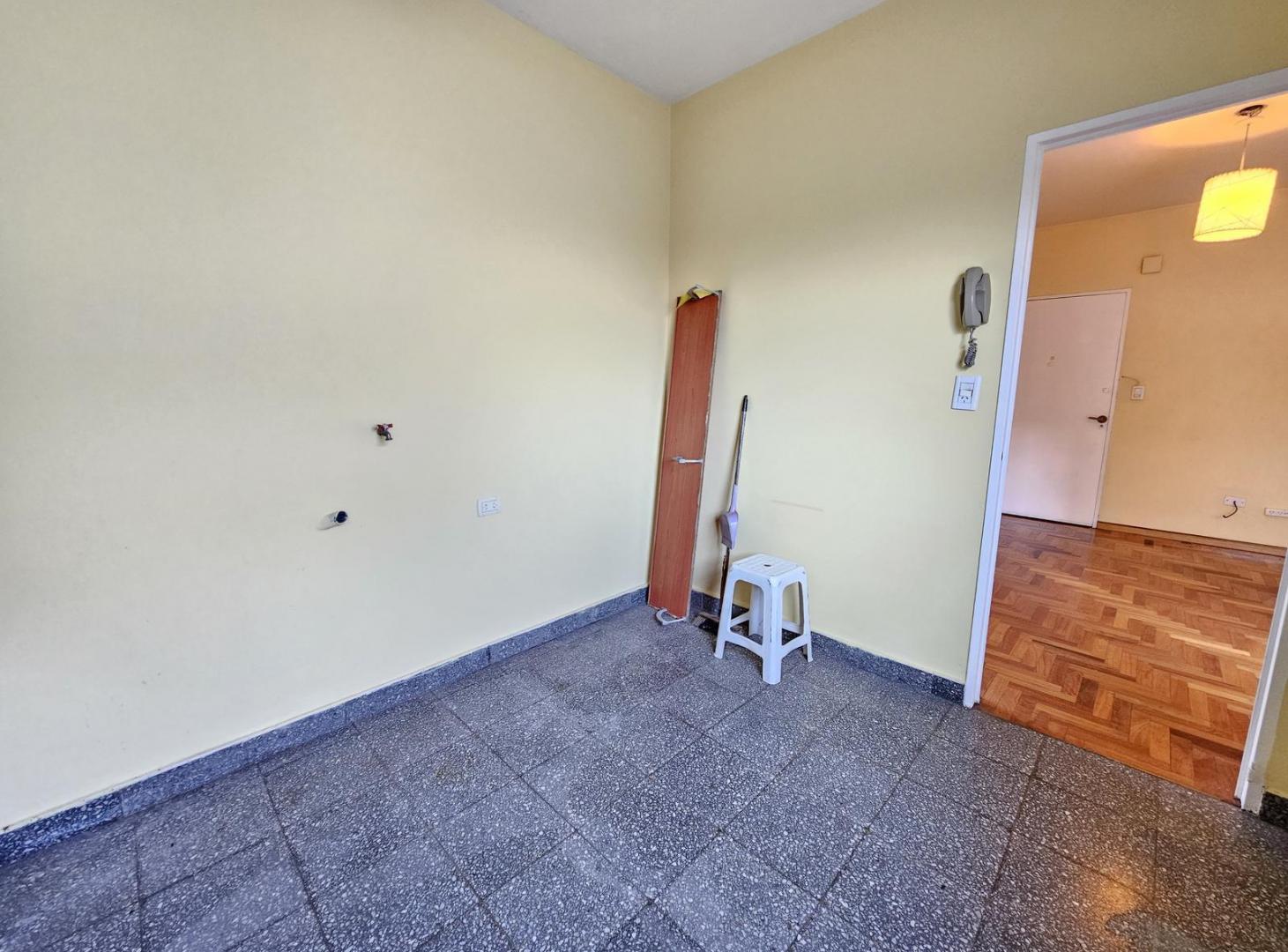 Foto de Departamento de 2 ambientes - Alquiler - Coghlan, imagen 2