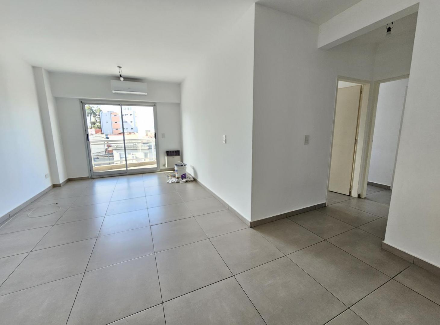 Foto de Departamento de 3 ambientes con balcón - Alquiler - Saavedra, imagen 1