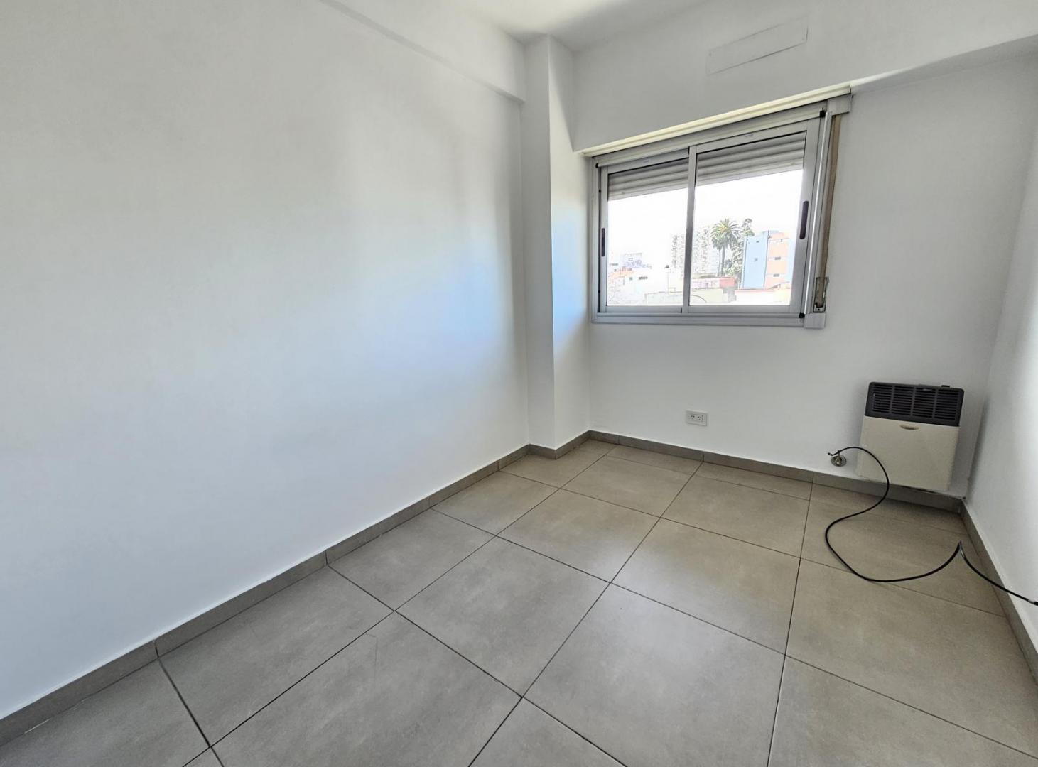 Foto de Departamento de 3 ambientes con balcón - Alquiler - Saavedra, imagen 2